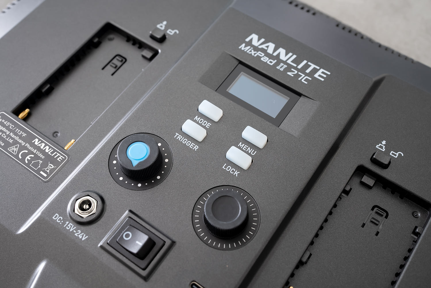 NANLITE MixPad II 27C　操作部