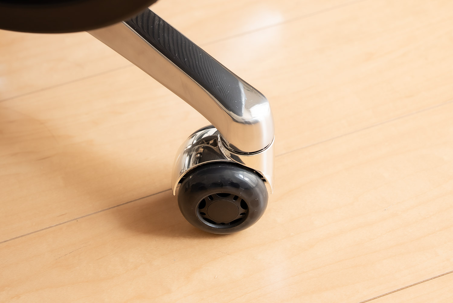 COFO Chair Premium 2を実際使ってみたレビュー　インラインホイール