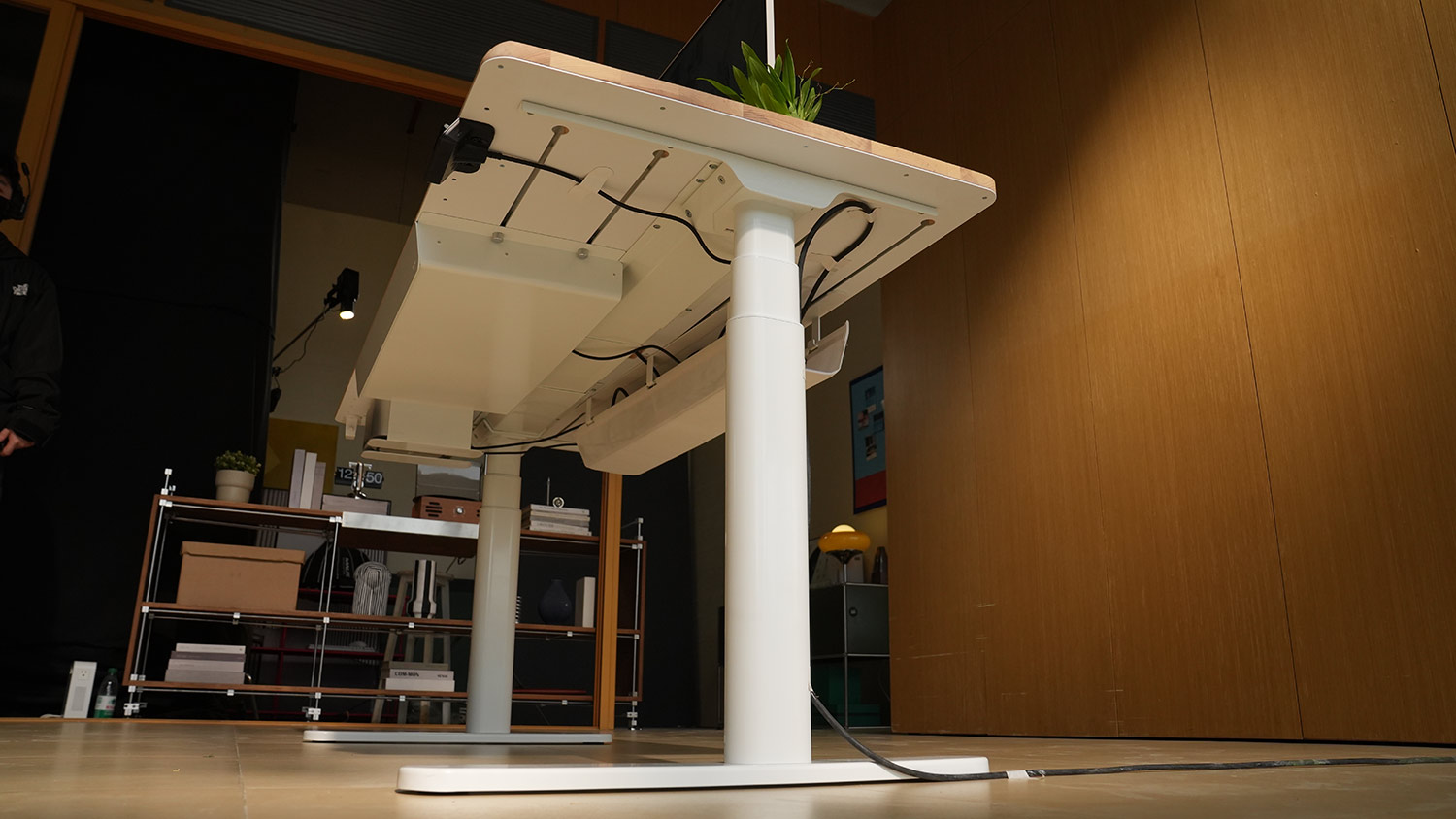 COFO Desk Studio_裏面レール