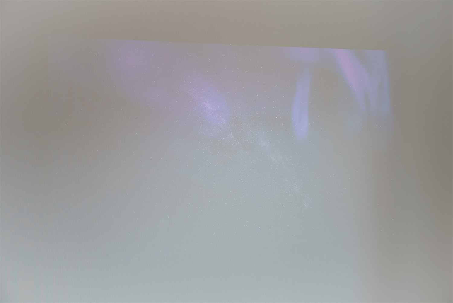 Aladdin X3 Laser 4K_黒色投影